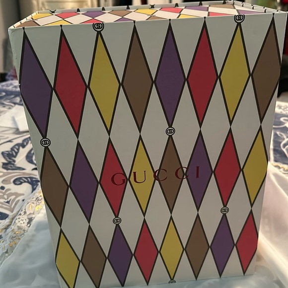 Large Gucci Box - Picture 1 of 3